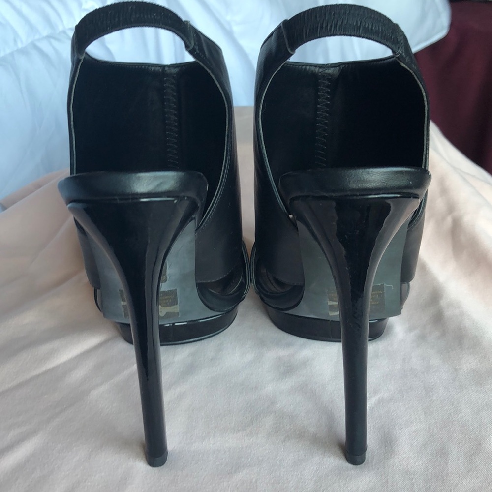 Express Cut our Bootie 🔥🔥🔥 - Picture 5 of 8